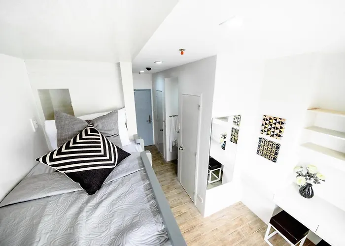 1075 Dormitel Hotel *